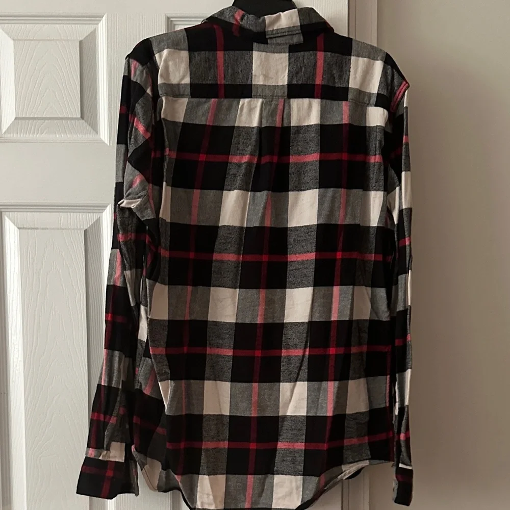 GAP Men's Black, Red, and White Plaid Shirt - Picture 3 of 3